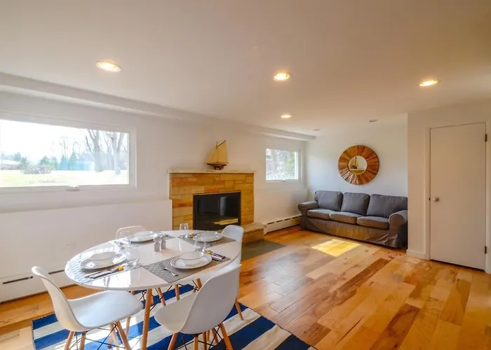 Holiday home Secluded Retreat - Private Beach, Pier & Fire Pit